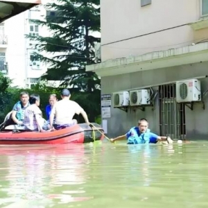 �ӡ�¿�ѡ�����Ԯ�ȷ棺һλ���й����ˡ���ȫ�������ػ�